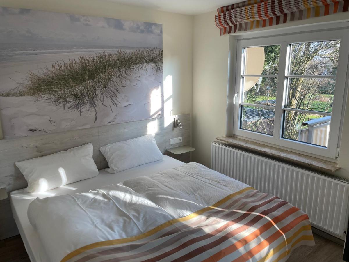 Hotel Osterkrug Husum  Esterno foto