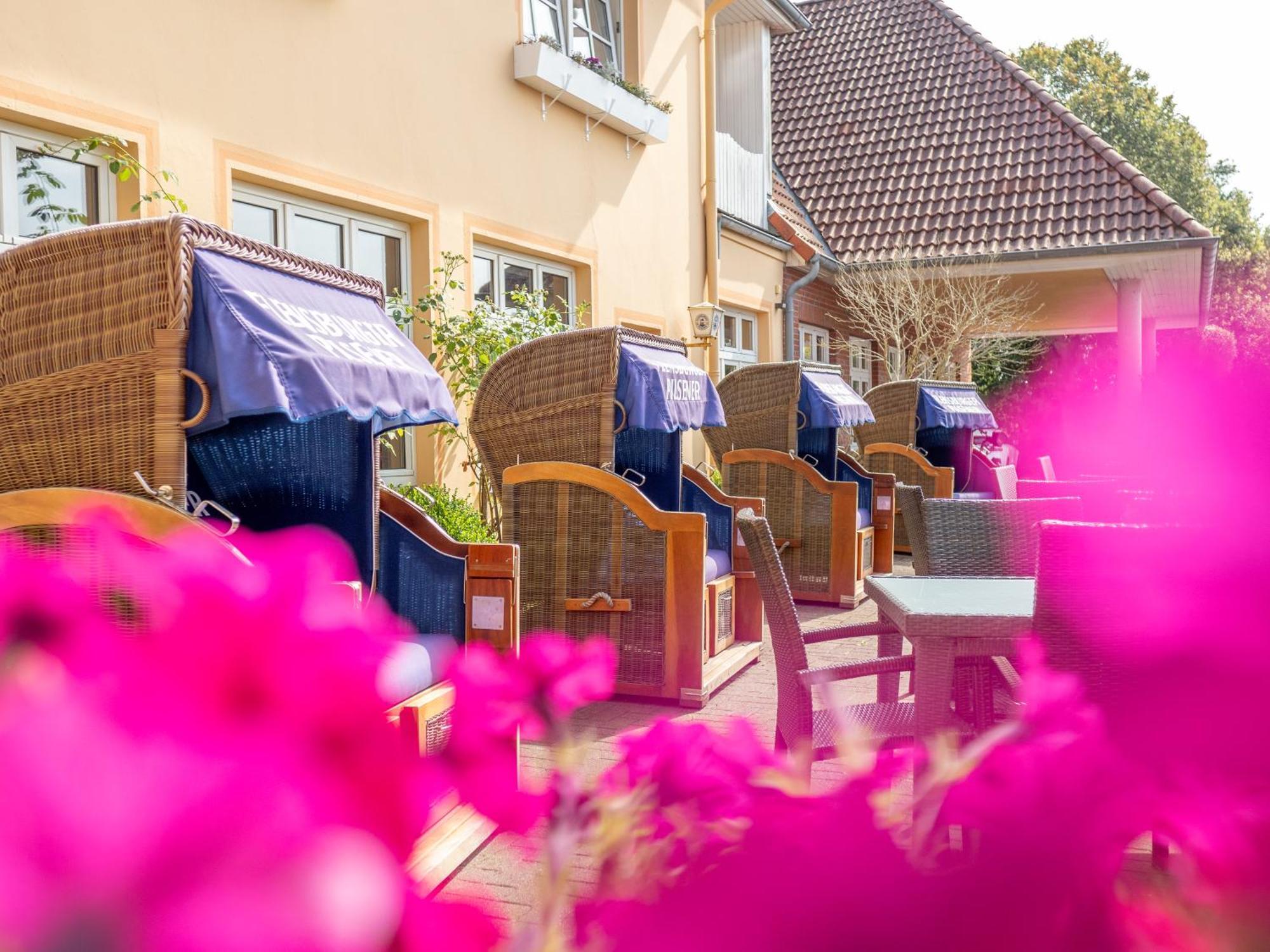 Hotel Osterkrug Husum  Esterno foto